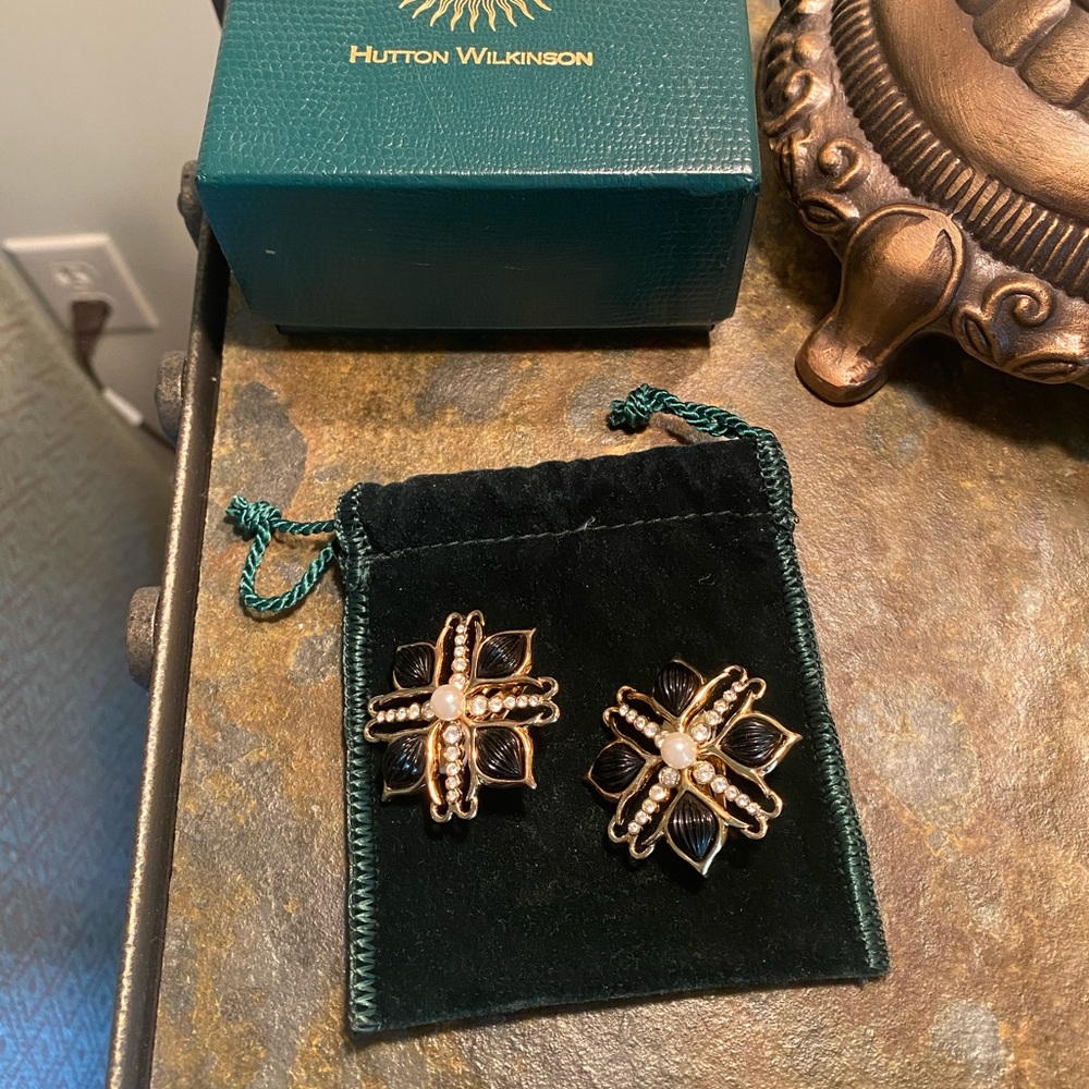 Hutton Wilkinson Vintage Clip on earrings